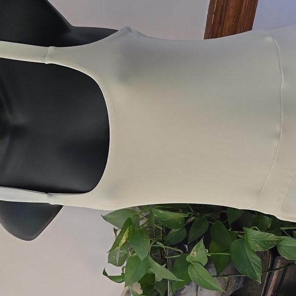 Aria Lattner Everyday Ivory Sleeveless Knit Jumpsuit Large - Picture 3 of 13